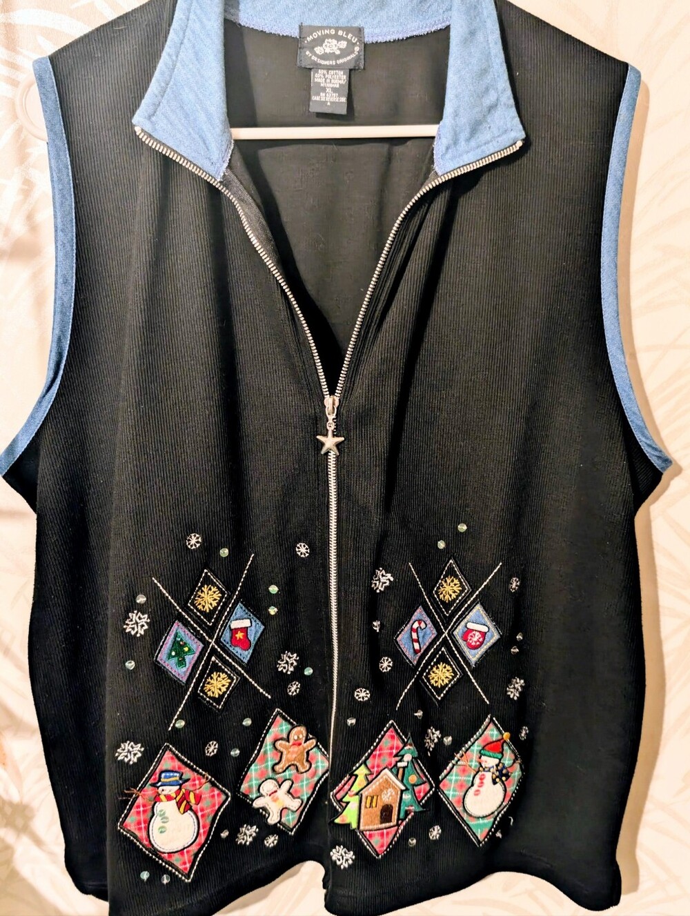 Moving Bleu Navy Ribbed Sleeveless Embroided Holiday Zip Vest with Denim Trim XL